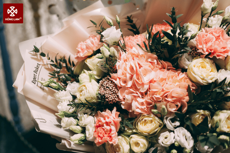 hoa tươi tặng giáo viên ngày 8-3