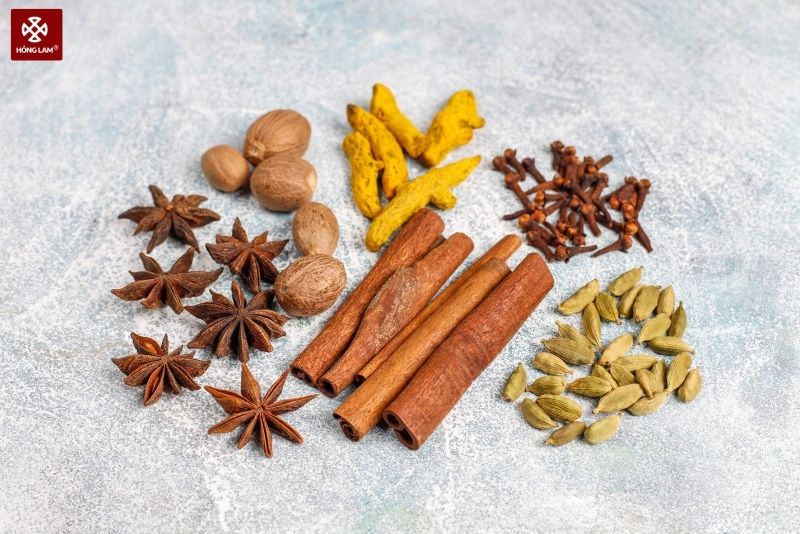 nước thảo dược lau dọn bàn thờ